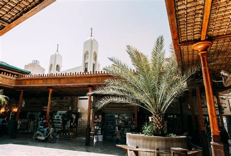 The Dubai Souks A Guide To The Traditional Arabian Markets Of Deira