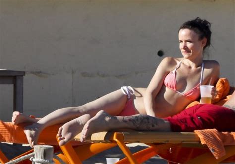 Juliette Lewis Bikini On The Beach In Los Cabos Gotceleb Hot