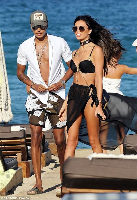 Dele Alli And Girlfriend Ruby Mae Enjoy Mykonos Getaway Daily Mail Online