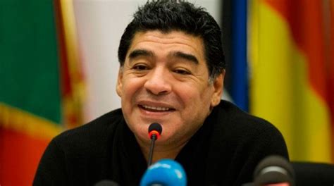 Após Parada Cardiorrespiratória Idolo Argentino Diego Maradona Morre Aos 60 Anos