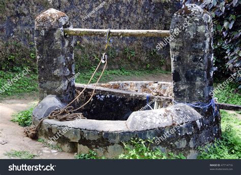 Historic Old Traditional Water Well Rope Stock Photo 47714716