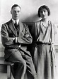 King George VI and Elizabeth Bowes-Lyon | Royal Proposal Stories ...