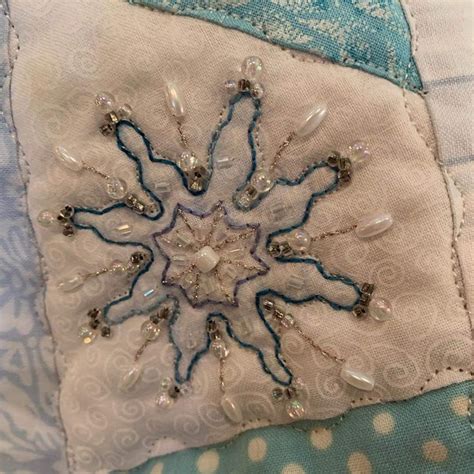 Pin By Linda Dutile On Quilting Crabapple Hill Embroidery Designs