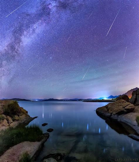 Pin By Kris Merrill On Sun Moon And Stars Perseid Meteor Shower