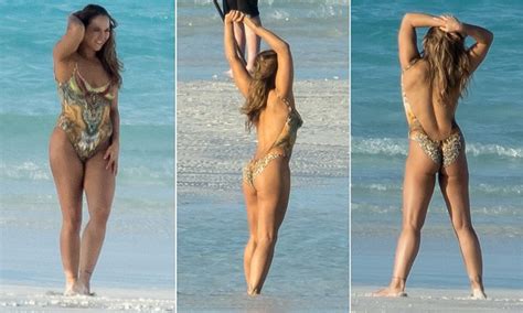 Pictured Ronda Rousey Poses Naked Again Showing Off A Toned Physique