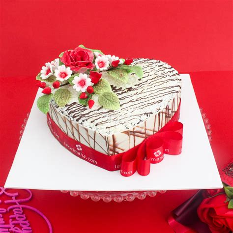 Showering Love Cake Lakwimana