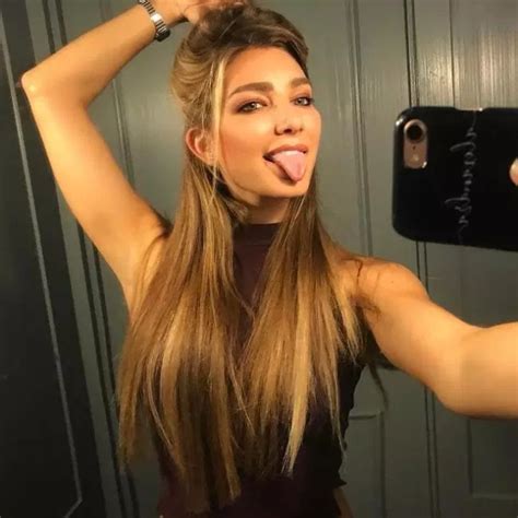 hot girls with tongues out 28 pics