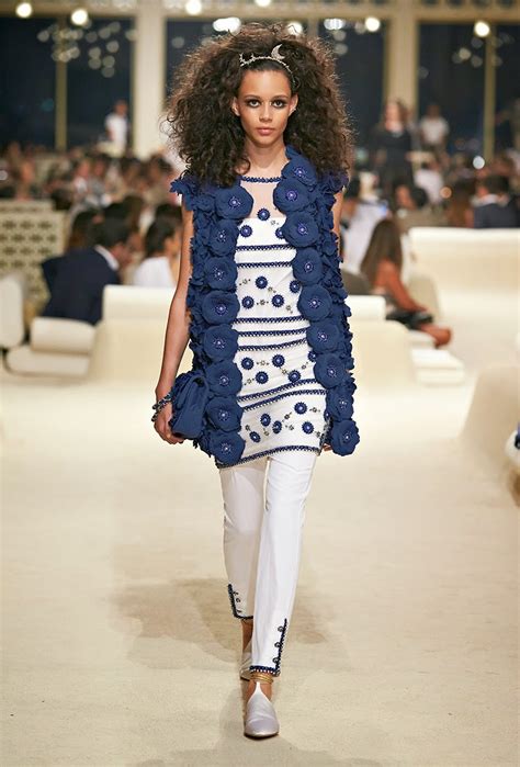 Fashion Show Chanel Cruise Collection 20142015 2