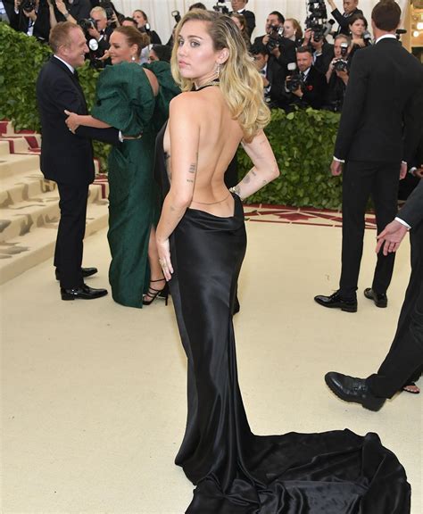 Miley Cyrus Side Boob And Butt Cleavage At The Met Gala Fappeningxxx