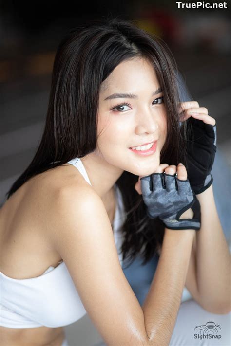 Thailand Model Phitchamol Srijantanet White And Black Fitness Set