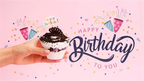 Premium Psd Happy Birthday Message Next To Cake