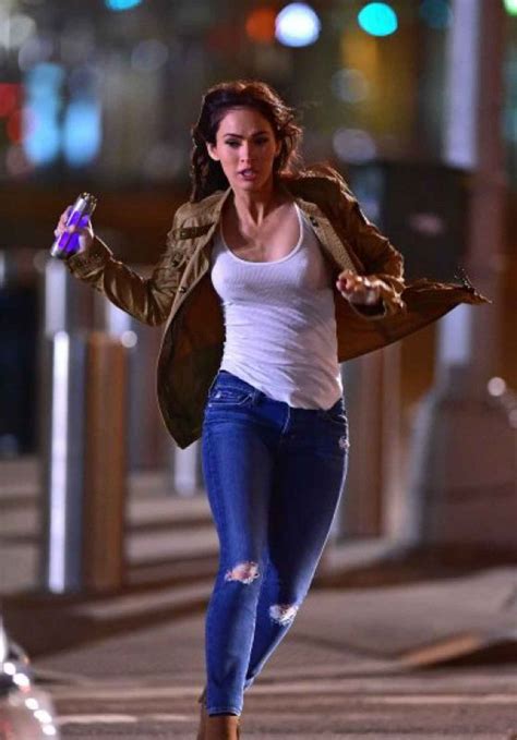 Megan Fox Filming On Location For Teenage Mutant Ninja Turtles 2 In