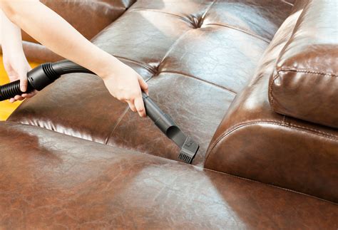 Bien entretenir un canapé en cuir nettoyage entretien