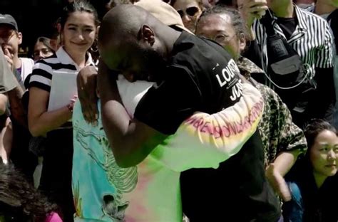 Since reactiviating his twitter account two weeks ago, kanye west has already amassed over 300 tweets. Kanye West And Virgil Abloh Hug & Cry at Debut Louis Vuitton Show in Paris: Watch | HipHop-N-More