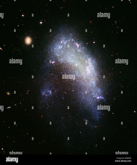 Galaxia Irregular Fotografías E Imágenes De Alta Resolución Alamy