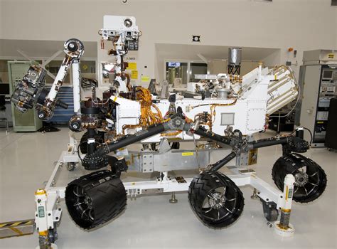 Suburban Spaceman Nasa Jpl Mars Rover Curiousity Nears Completion