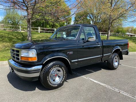 1994 Ford F150 Xlt Regular Cab Short Bed 2wd Only 22825 Actual Miles