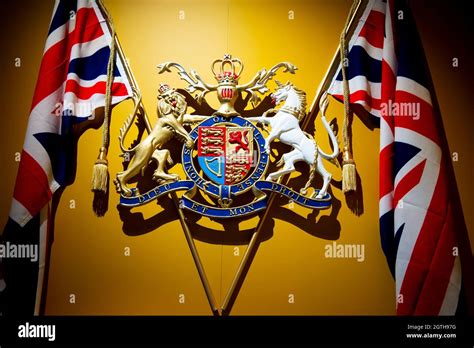 Royal Coat Of Arms Of The United Kingdom Stock Photo Alamy