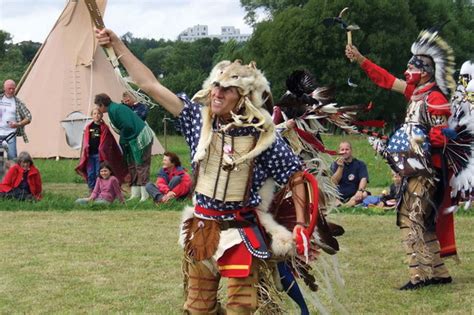 Entspannungsmusik der indianer indianermusik entspannungsmusik zum lesen zum lernen. indianer indianer | Skræppebladet - Brabrand Boligforening
