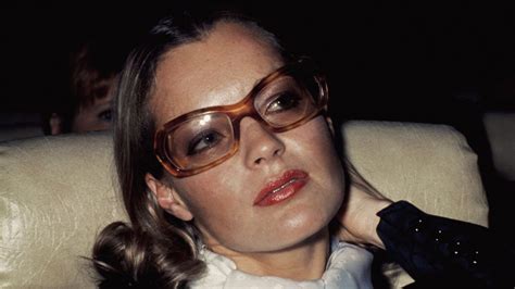 She started her career in the early 1950s when she was 15, from 1955 to 1957 she. Romy Schneider : son étrange phrase prémonitoire quelques ...