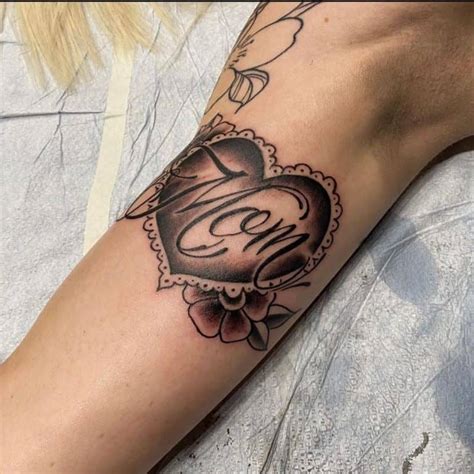 Amazing Mom Heart Tattoo Ideas Inspiration Guide