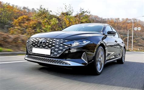 2021 Hyundai Azera Grandeur Luxury Sedan Detailed In A Video