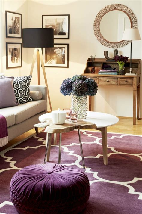 Nothing is worse than living room layouts—no matter how attractive—where people have to perch against the walls, as if stuck there by magnetic force. How To Add Feminine Touches To Your Living Room - Decoholic