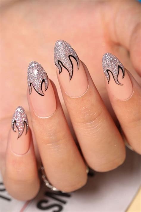 45 Elegant And Chic Almond Acrylic Nails For Summer Nails Designs 2021
