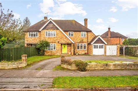bedroom detached house  sale  maidenhead guide price