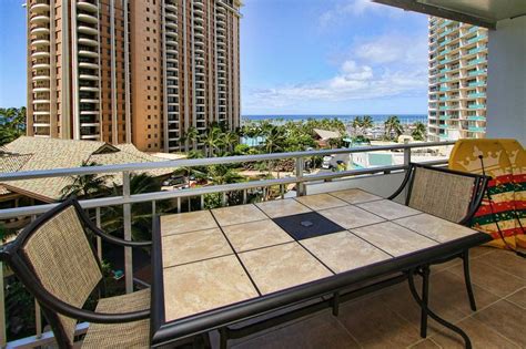 Honolulu 2019 Ilikai 526 2 Bed Room Luxury Remodel Ocean Lagoon