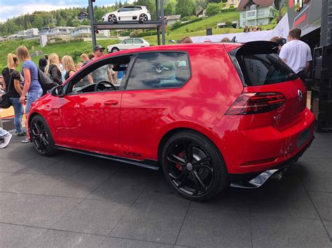 Weltpremiere Des Vw Golf Gti Tcr Concept Beim 37 Gti Treffen Am