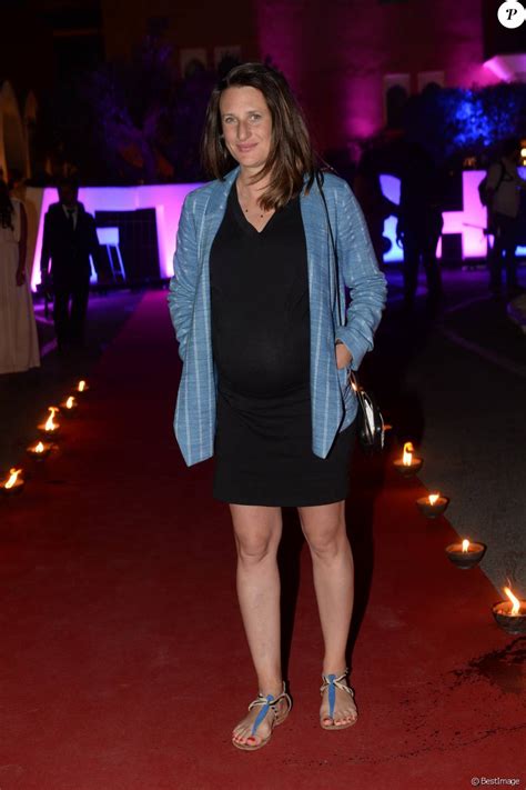 Parisienne de naissance, camille cottin passe cinq années de son adolescence en angleterre. Camille Cottin (enceinte) lors du gala du Marrakech du ...