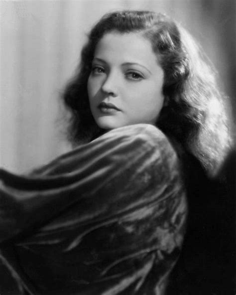 Sylvia Sidney Sylvia Sidney Paramount Pictures Golden Age Of Hollywood