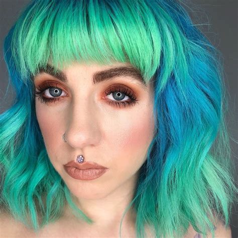 a bangin color melt done by ciarasikes on ghostrlystyle she uses aquamarine as the base and