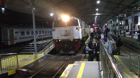 Stasiun solo balapan merupakan stasiun terbesar yang ada di solo. kereta eksekutif satwa bima relasi jakarta gambir ...