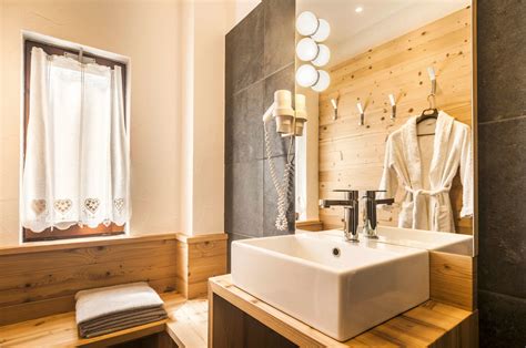 Diverse dimensioni, materiali di qualità e illuminazione perfetta a prezzi bassi e vantaggiosi. Illuminazione-bagno-lampade-bagno-lampade-led-per-bagno ...