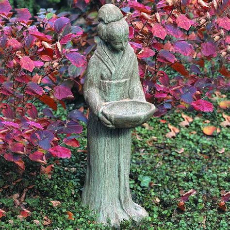 Oriental Maiden With Bowl Garden Statue Garden Statues And Decor By