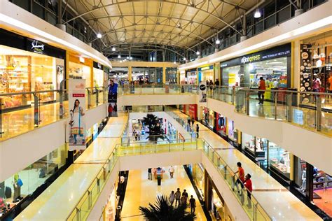 10 Malls In Mumbai That Will Give You A World Class Shopping Experience