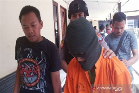 Masalah Sepele Ayah Bunuh Anak Kandung Dengan Pisau Antara News Aceh