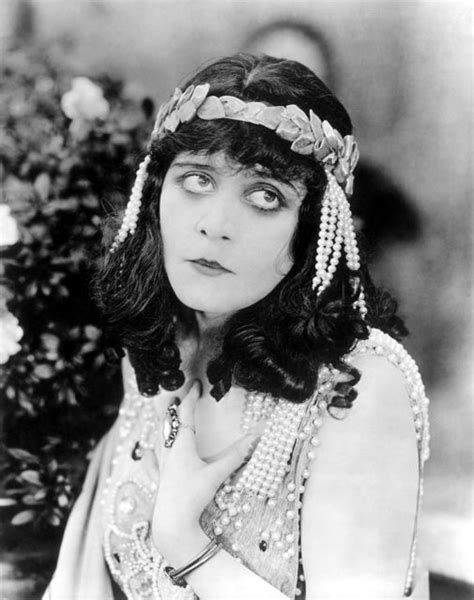 Theda Bara Creator Of The Vamp Look And Persona And Early Screen