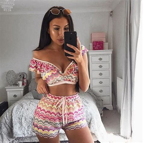 2018 New Arrival Two Piece Set Women Summer Crop Top And Shorts Sets