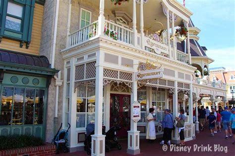 Magic Kingdom Plaza Restaurant Review - The Disney Drink Blog