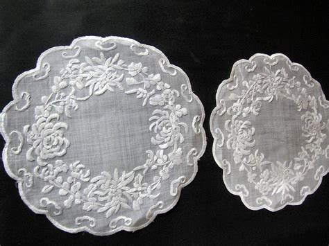 Hearts Desires Doilies 523 Pair Vintage Linen Doilies With Handmade