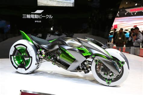 Official website of kawasaki motors corp., u.s.a., distributor of powersports vehicles including motorcycles, atvs, side x sides and jet ski watercraft. Kawasaki J 3-Wheeler Concept - The Awesomer