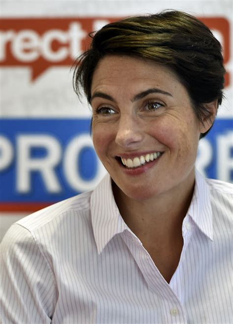 She is the daughter of soccer player joël sublet. Alessandra Sublet se dévoile