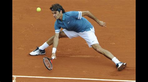 Photo Roger Federer Est Tombé à Roland Garros Sous Les Coups De