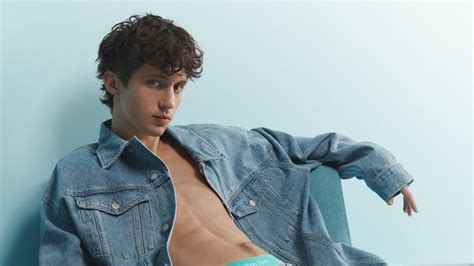 Troye Sivan I Feel Stronger Sexier And More Confident Than Ever