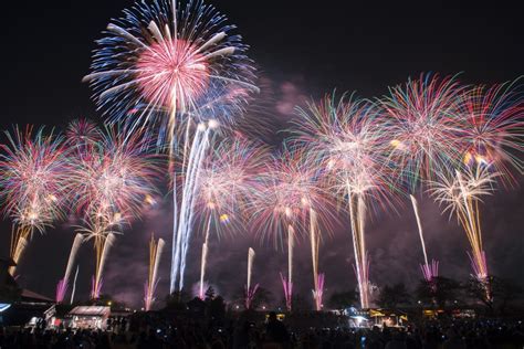 japan s top 3 fireworks omagari tsuchiura and nagaoka fireworks festivals｜the gate｜japan travel