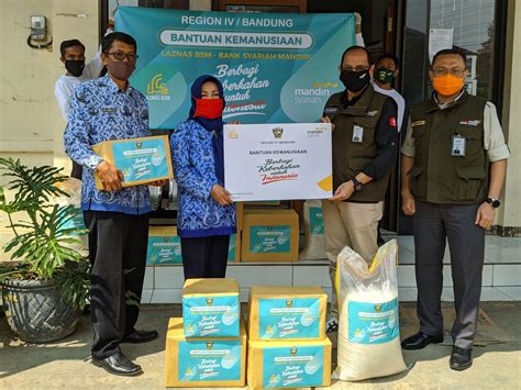 Gaji oranger mobile di pt pos indonesia ~ gaji pt kepi : Mandiri Syariah Bandung dan Pegawai Sisihkan Gaji Bantu ...