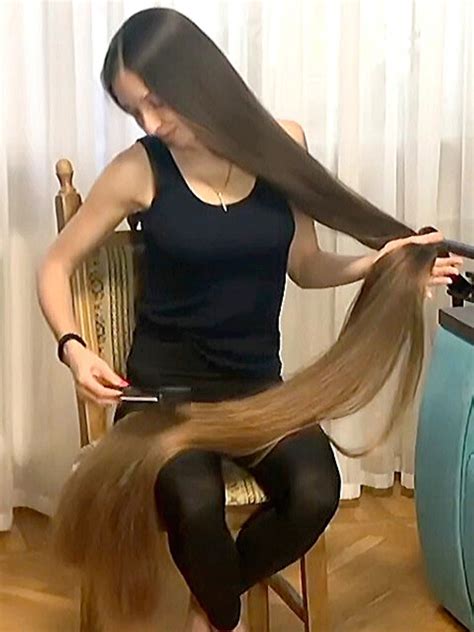 Video Extreme Floor Length Hair Brushing Realrapunzels